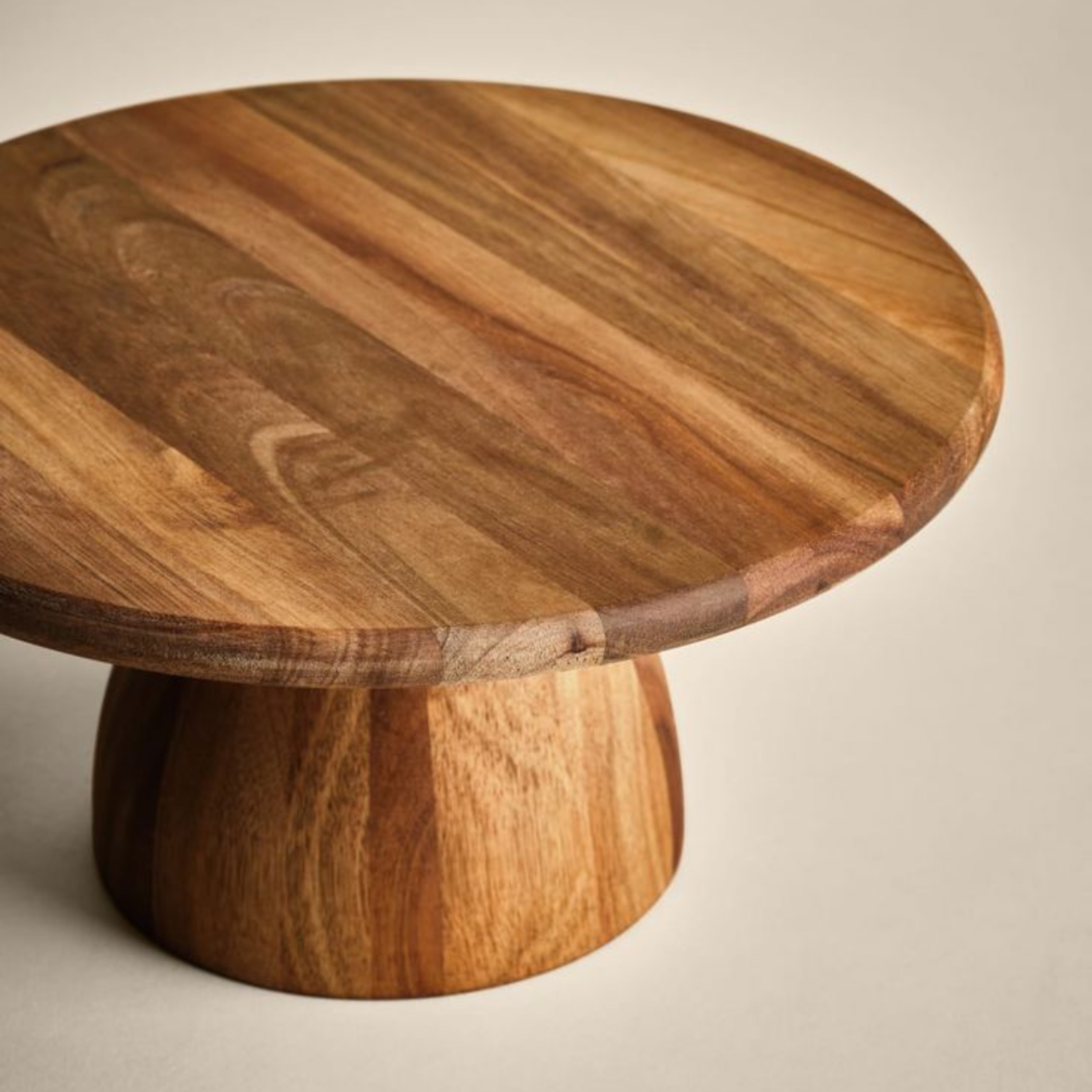 photo-output-39_970776 استند کیک مینیمال - Image 1