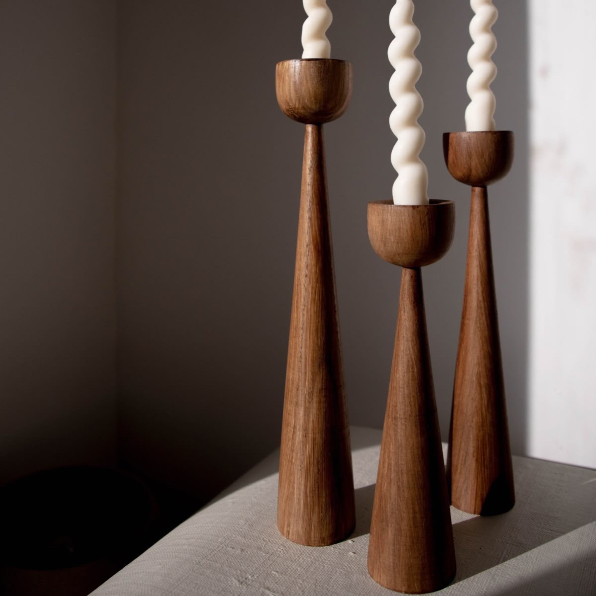 photo-output-68_663577 جاشمعی مینیمال - Image 1