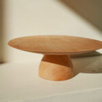 استند کیک و شیرینی سرو